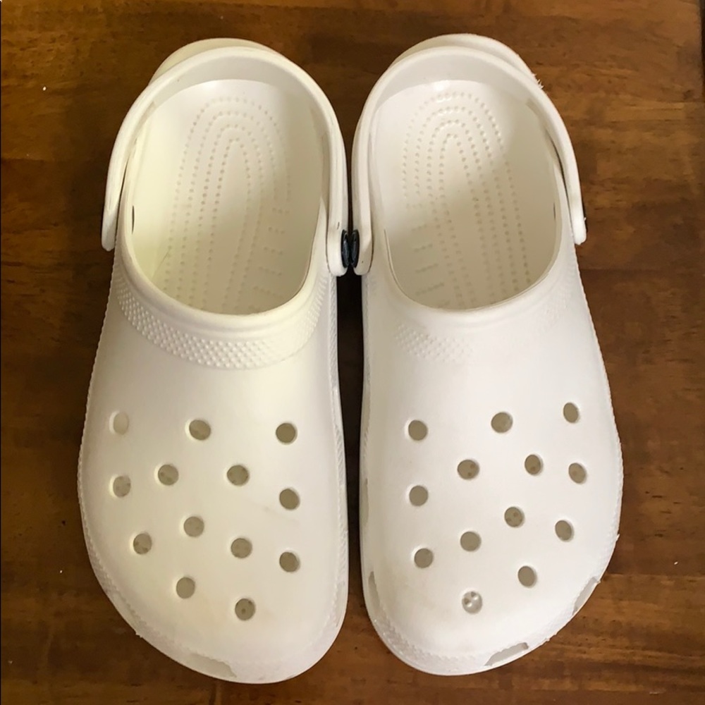 Gently used crocs